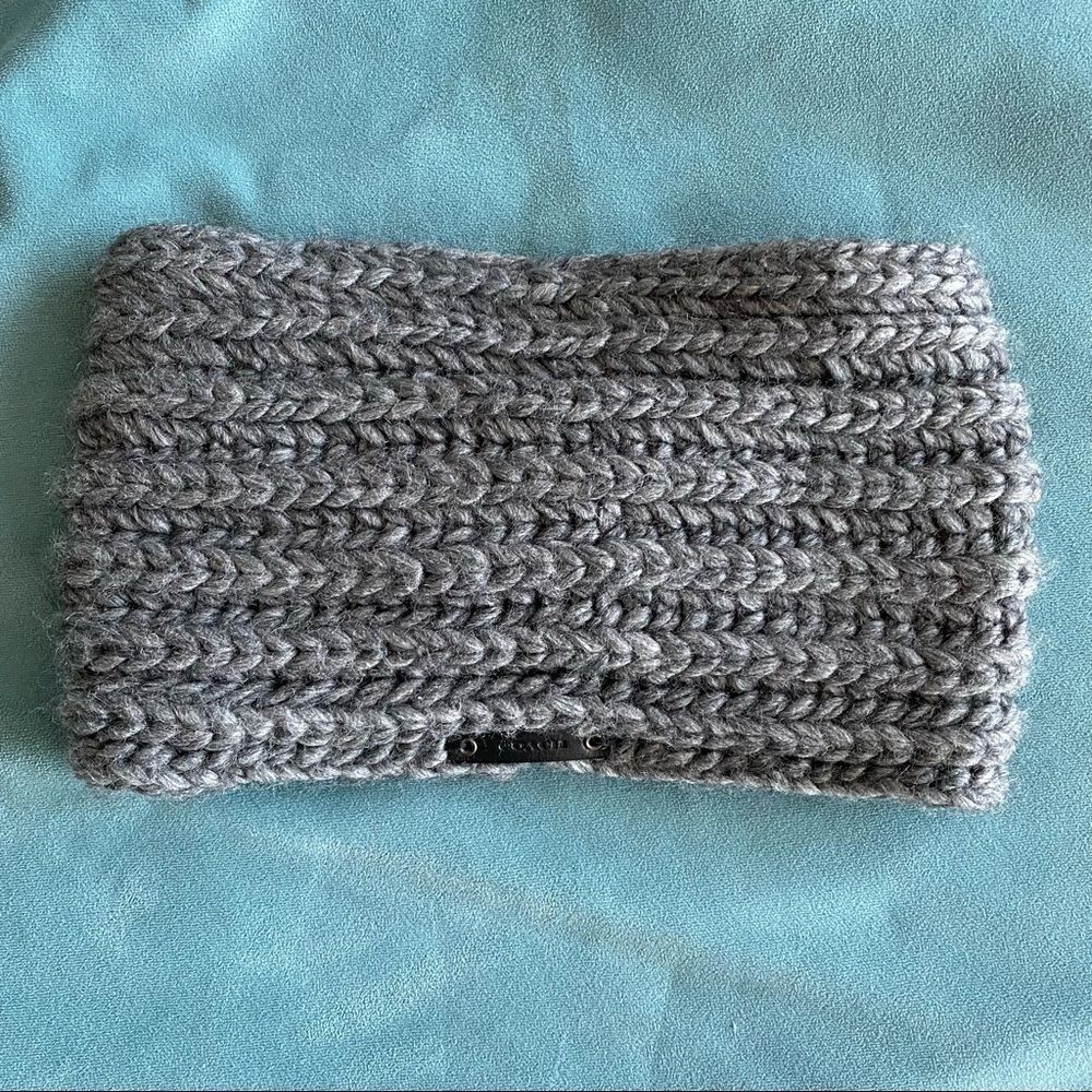 Coach Headband - Picture 2 of 8